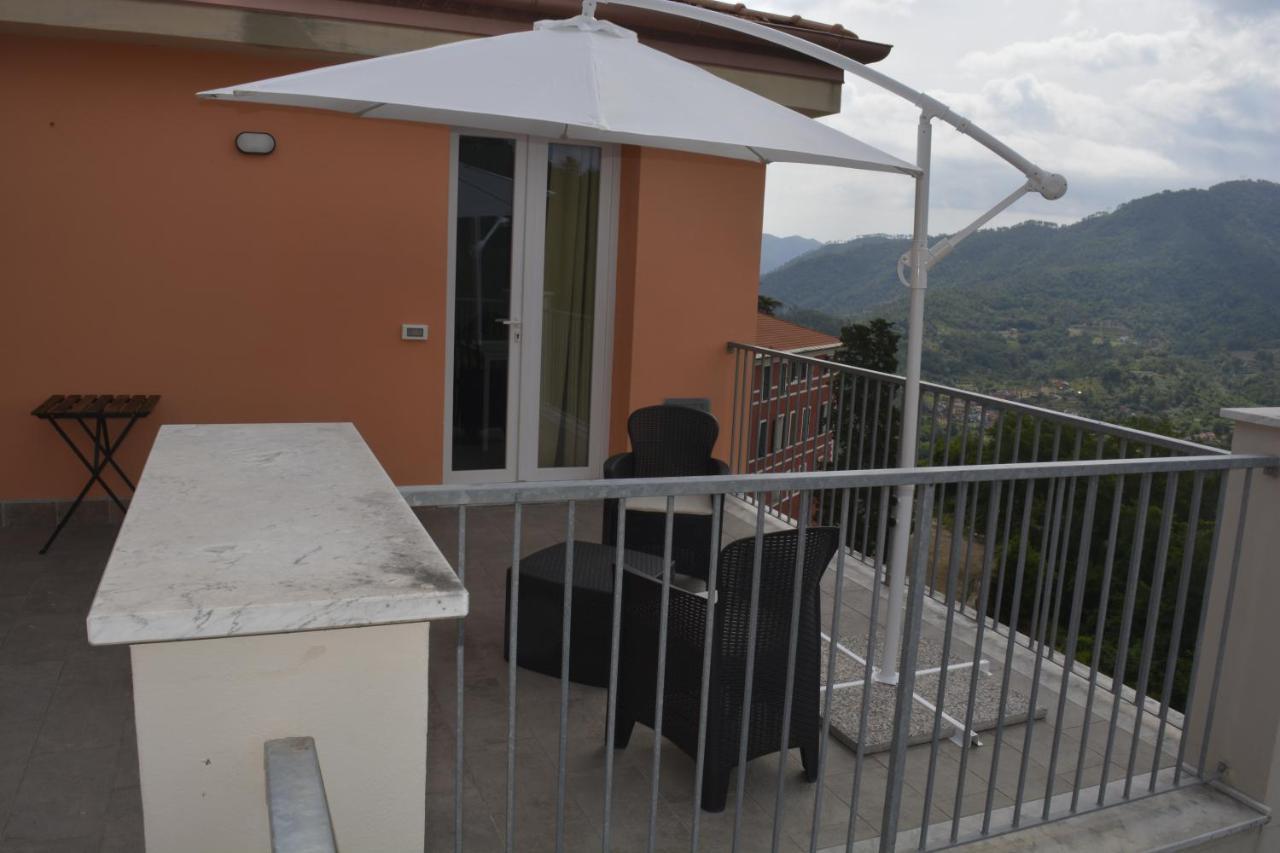 Castagnarossa Casa Vacanze Beverino Exterior foto